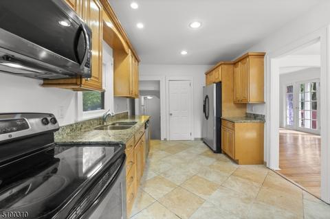 1209 Radcliffe Pl, Plainfield, NJ 07062 photo 7