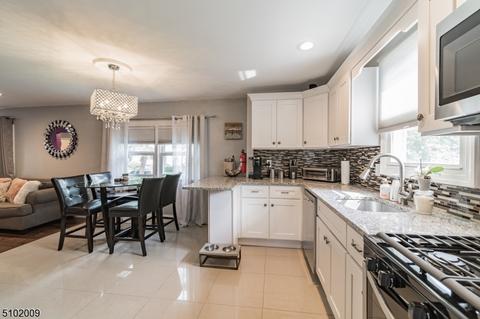 404 E 6th Ave, Roselle, NJ 07203 photo 14