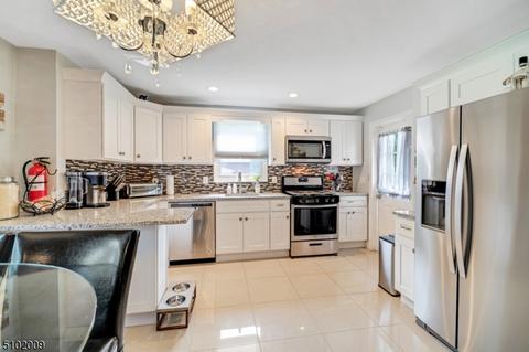 404 E 6th Ave, Roselle, NJ 07203 photo 13