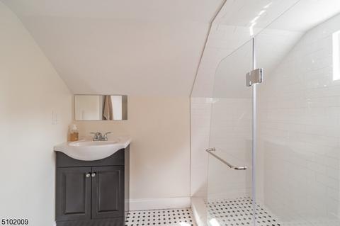 404 E 6th Ave, Roselle, NJ 07203 photo 22