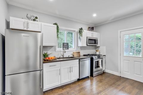 35 Centre St, Nutley, NJ 07110 photo 6