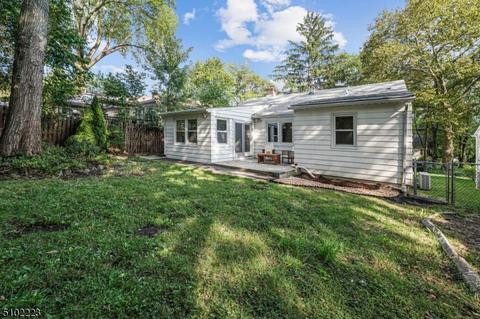 19 Locust Ave, Millburn, NJ 07041 photo 24