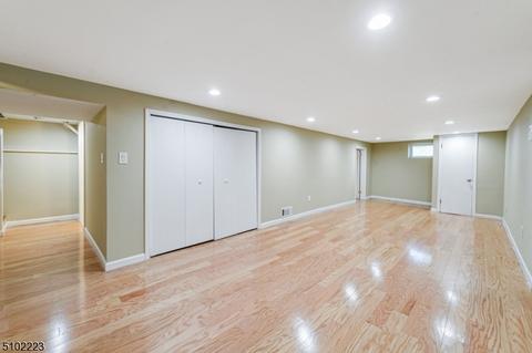 19 Locust Ave, Millburn, NJ 07041 photo 17