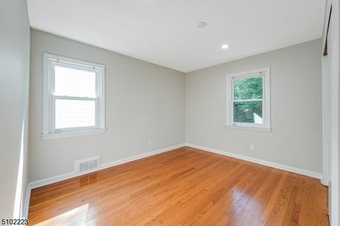 19 Locust Ave, Millburn, NJ 07041 photo 16