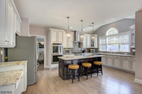 8 Sergeant Ct, Mount Olive, NJ 07828 photo 8