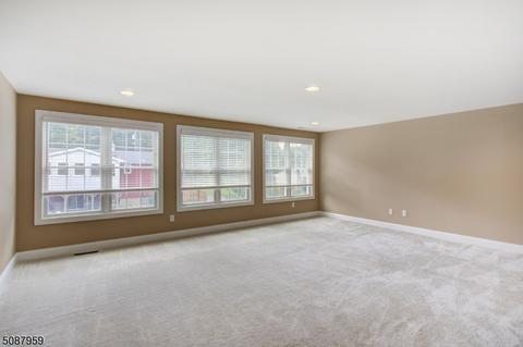 8 Sergeant Ct, Mount Olive, NJ 07828 photo 23