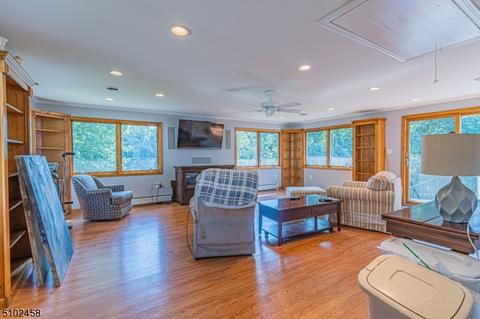 188 Macdonald Dr, Wayne, NJ 07470 photo 8