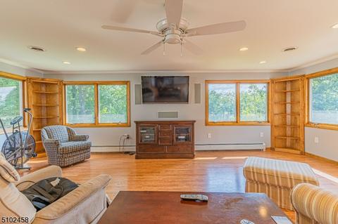 188 Macdonald Dr, Wayne, NJ 07470 photo 9