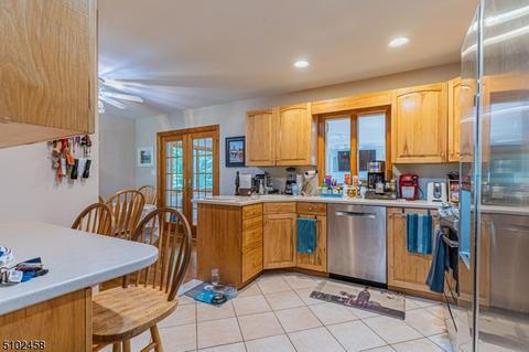 188 Macdonald Dr, Wayne, NJ 07470 photo 7