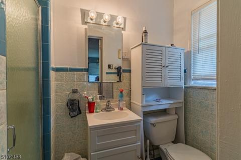 188 Macdonald Dr, Wayne, NJ 07470 photo 13
