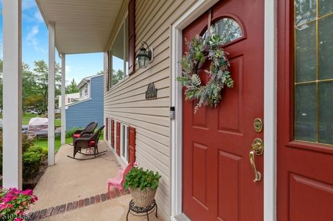 237 River Bend Rd, Berkeley Heights, NJ 07922 photo 4