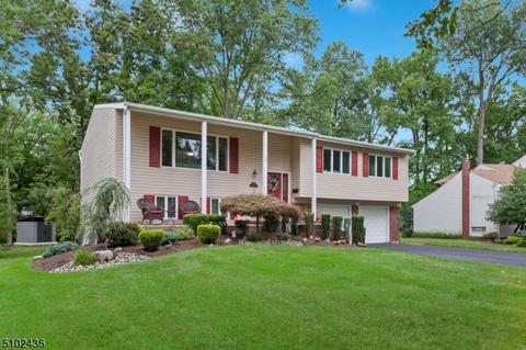 237 River Bend Rd, Berkeley Heights, NJ 07922 photo 1