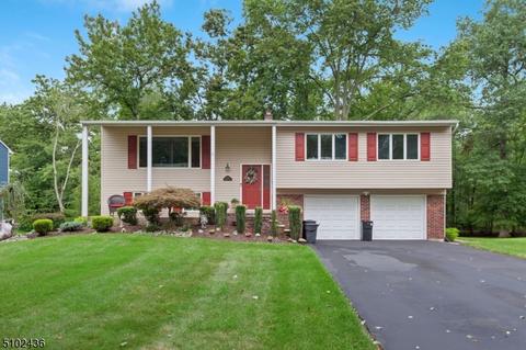 237 River Bend Rd, Berkeley Heights, NJ 07922 photo 2
