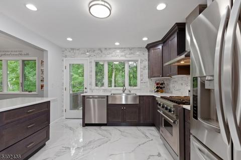 237 River Bend Rd, Berkeley Heights, NJ 07922 photo 12