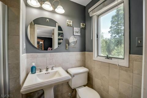 24 Carol Pl, Wayne, NJ 07470 photo 14