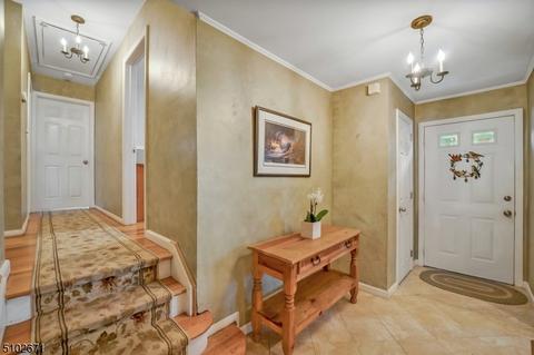 24 Carol Pl, Wayne, NJ 07470 photo 2