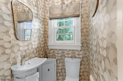 22 Gladding Rd, Caldwell, NJ 07006 photo 14