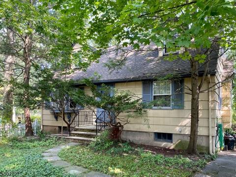 64 Beechwood Dr, Wayne, NJ 07470 photo 1