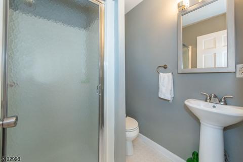 24 Clairidge Ct, Montclair, NJ 07042 photo 20