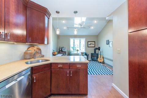 24 Clairidge Ct, Montclair, NJ 07042 photo 24