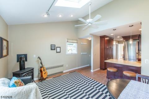 24 Clairidge Ct, Montclair, NJ 07042 photo 27