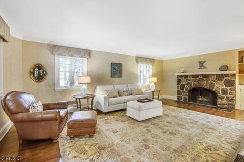 33 Gladding Rd, Caldwell, NJ 07006 photo 3
