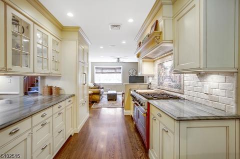 33 Gladding Rd, Caldwell, NJ 07006 photo 8