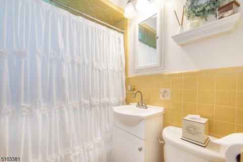 10 4th Ave, Wanaque Boro, NJ 07420 photo 12