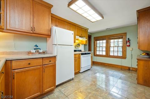 648 Berkeley Ave, Orange, NJ 07050 photo 30