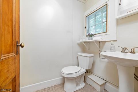 648 Berkeley Ave, Orange, NJ 07050 photo 35