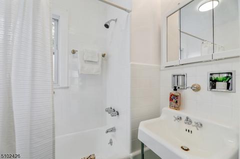44 Cypress St, Millburn, NJ 07041 photo 22