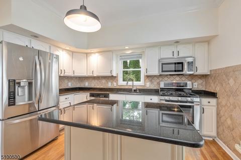 21 Grove St, Summit, NJ 07901 photo 12