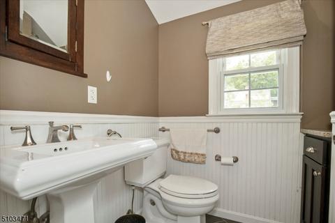 60 Kathleen Ct, Wayne, NJ 07470 photo 18