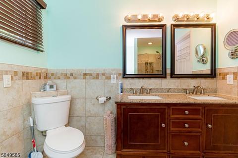 721 Loretta Ter, Plainfield, NJ 07062 photo 19