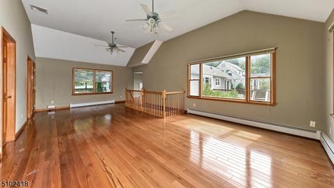 35 Lake Dr E, Wayne, NJ 07470 photo 14