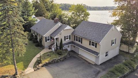 35 Lake Dr E, Wayne, NJ 07470 photo 1