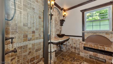 35 Lake Dr E, Wayne, NJ 07470 photo 17