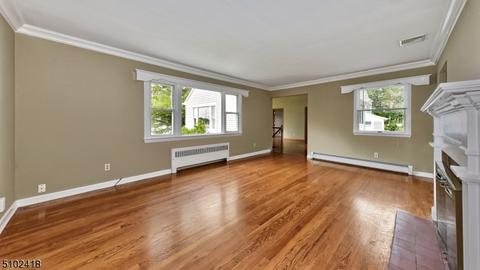 35 Lake Dr E, Wayne, NJ 07470 photo 8
