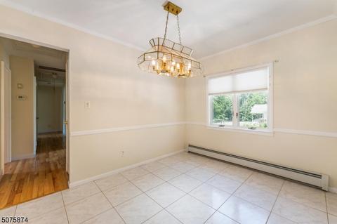 21 Blake Dr, Clark, NJ 07066 photo 7