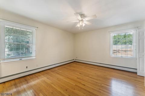 21 Blake Dr, Clark, NJ 07066 photo 9