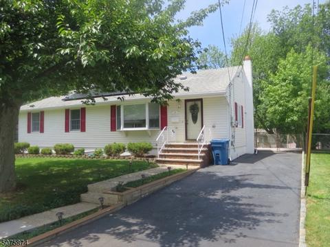 21 Blake Dr, Clark, NJ 07066 photo 2