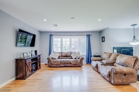 10 Echo Ln, Clinton, NJ 08809 photo 9