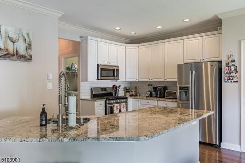 18 Langdale Rd, Wayne, NJ 07470 photo 12