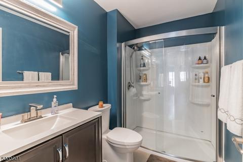 18 Langdale Rd, Wayne, NJ 07470 photo 26