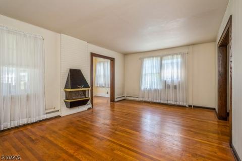 134 Giles Ave, Middlesex, NJ 08846 photo 3