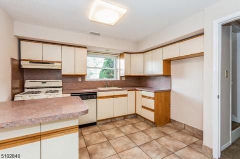 17 Judson Dr, Middlesex, NJ 08846 photo 19