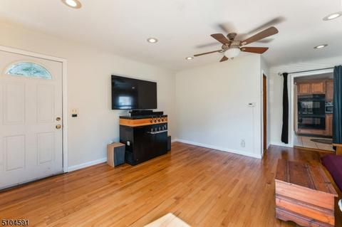1230 Lansdowne Ter, Plainfield, NJ 07062 photo 13