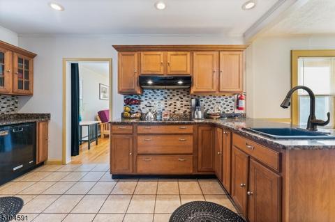 1230 Lansdowne Ter, Plainfield, NJ 07062 photo 7