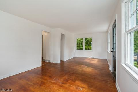 4 E Side Dr, Newton, NJ 07860 photo 9