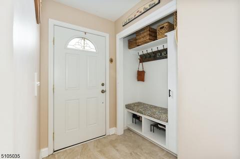 1008 Wetherburn Ct, Flemington, NJ 08822 photo 3